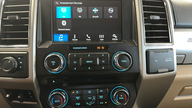 Used 2018 Ford F250 Lariat w/ Chrome Package AWD/4WD image 14