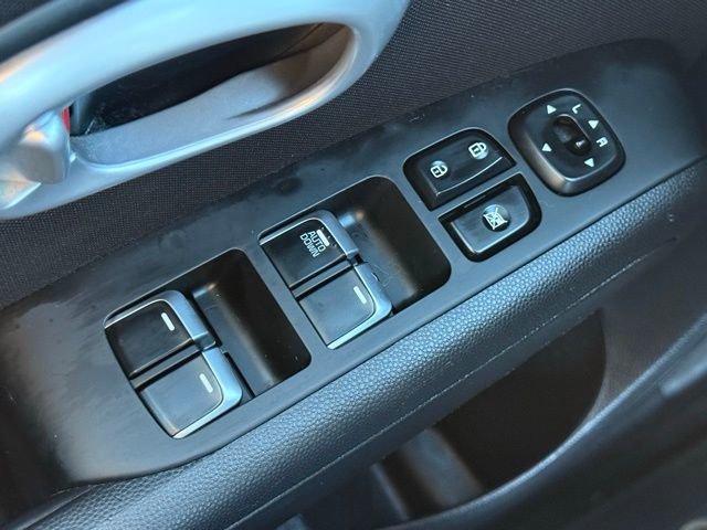 Used 2017 Kia Soul FWD image 17