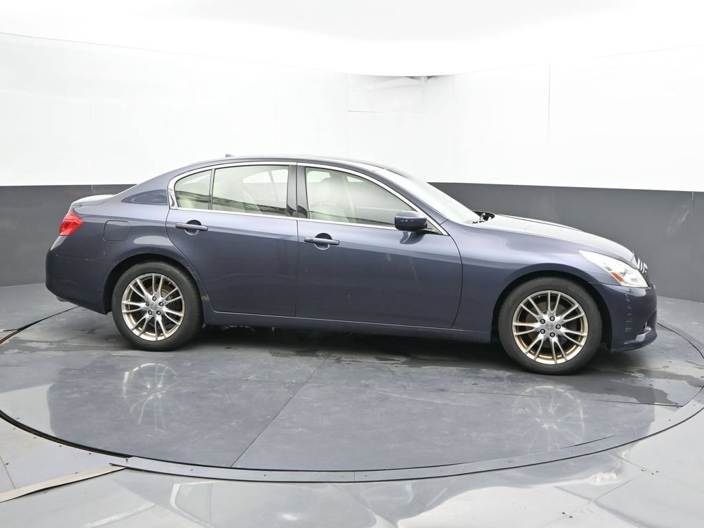 Used 2012 INFINITI G37 x Sedan w/ Premium Pkg AWD/4WD image 4