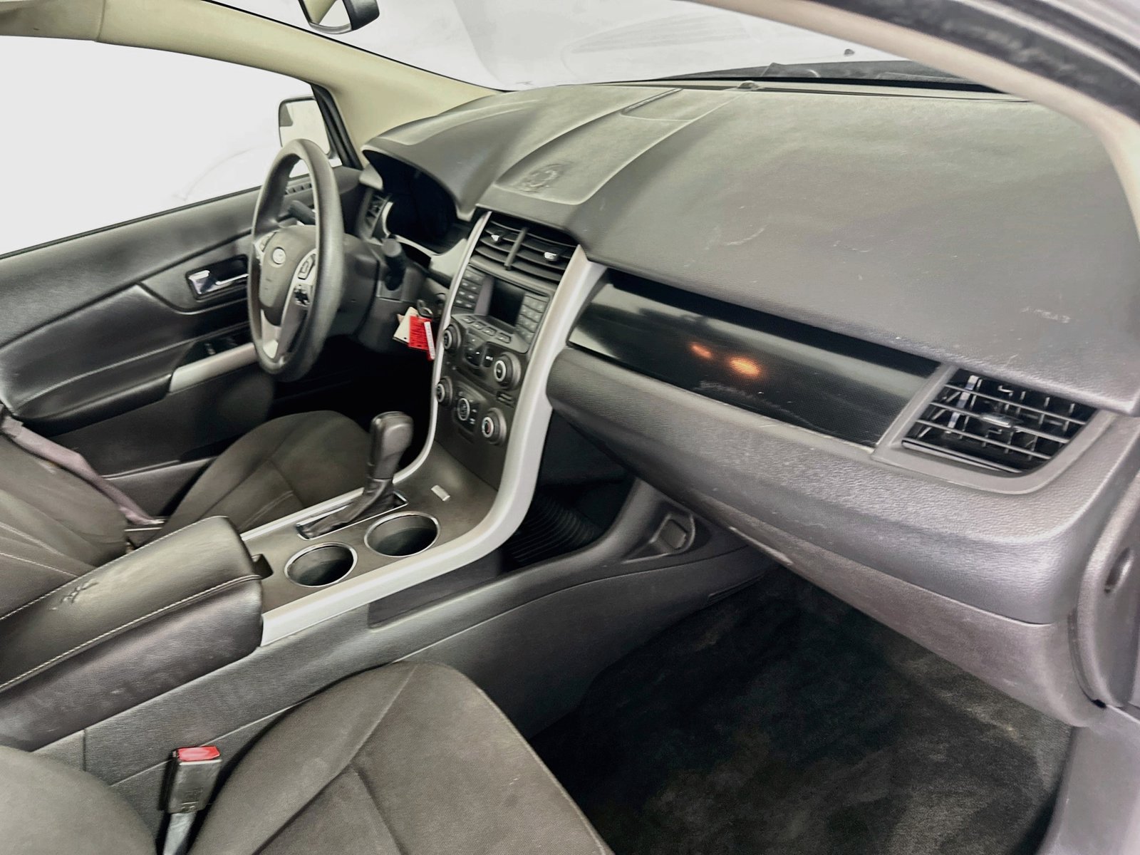 Used 2013 Ford Edge SE FWD image 26
