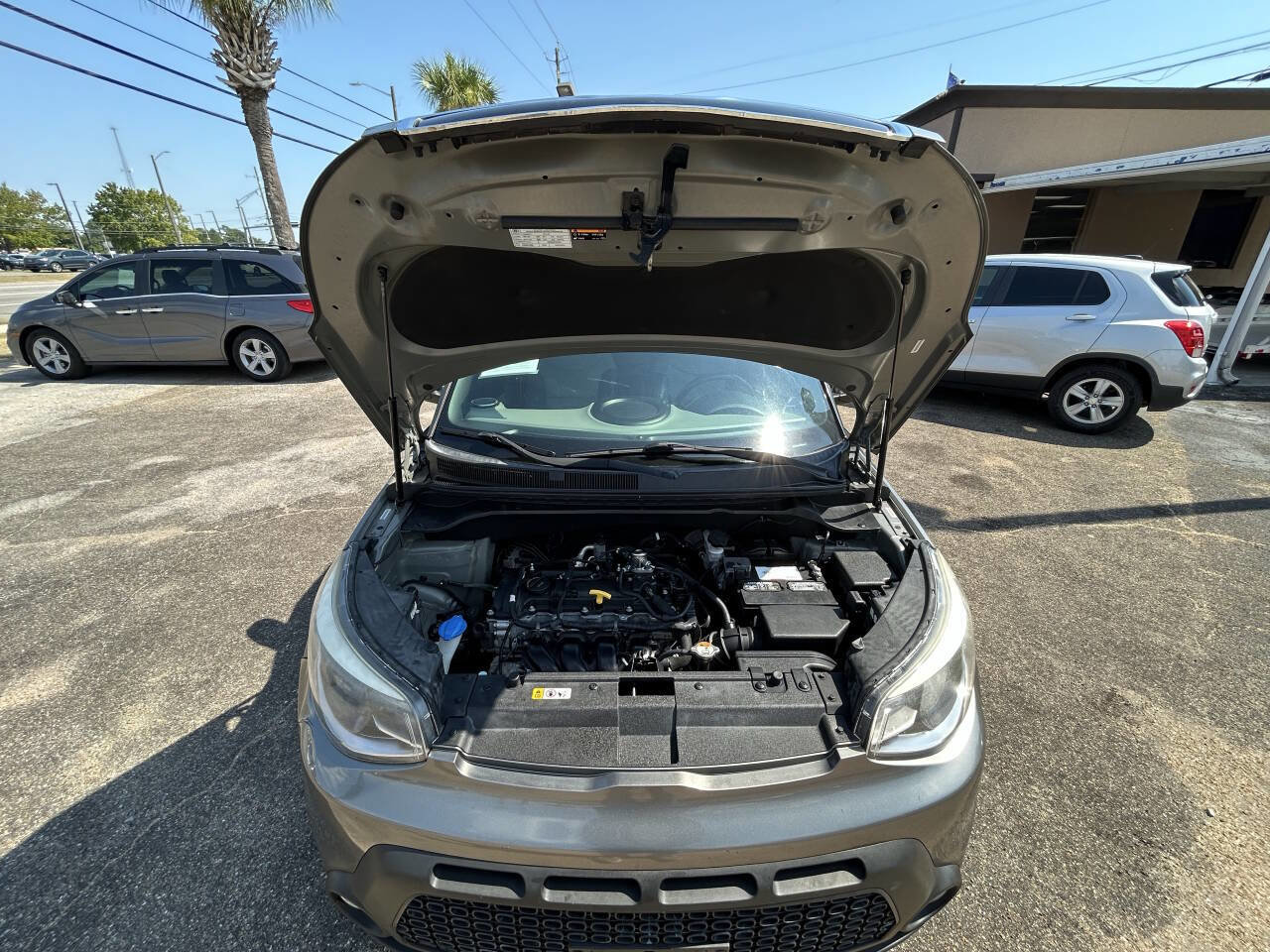 Used 2014 Kia Soul + image 9