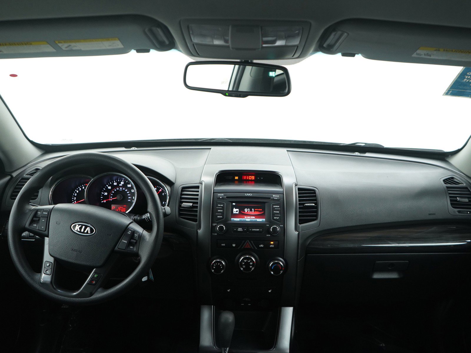 Used 2013 Kia Sorento LX w/ Convenience Pkg image 14