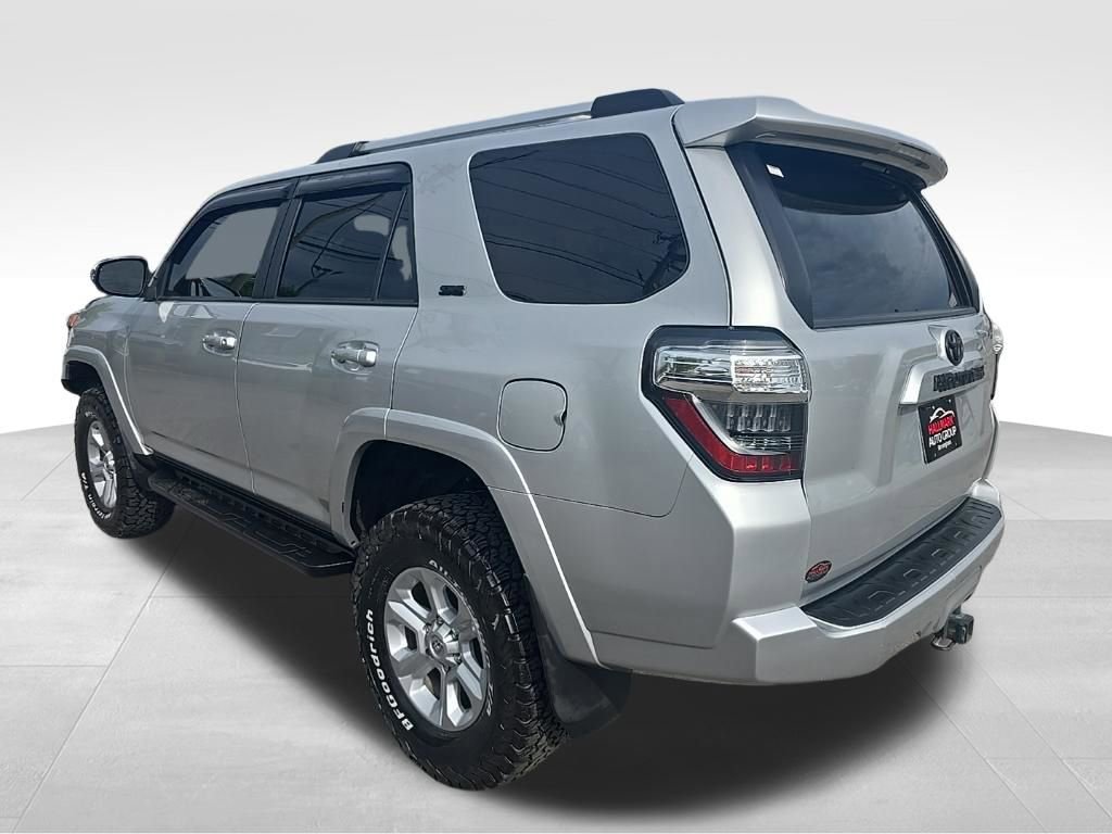Used 2021 Toyota 4Runner SR5 Premium image 5