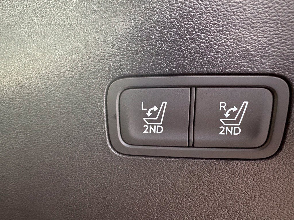 Used 2024 Hyundai Santa Fe Calligraphy FWD image 16