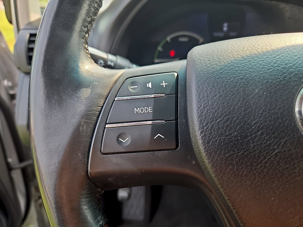 Used 2010 Lexus RX 450h AWD w/ Premium Pkg image 23