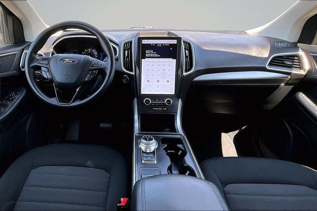 Used 2021 Ford Edge SE FWD image 7