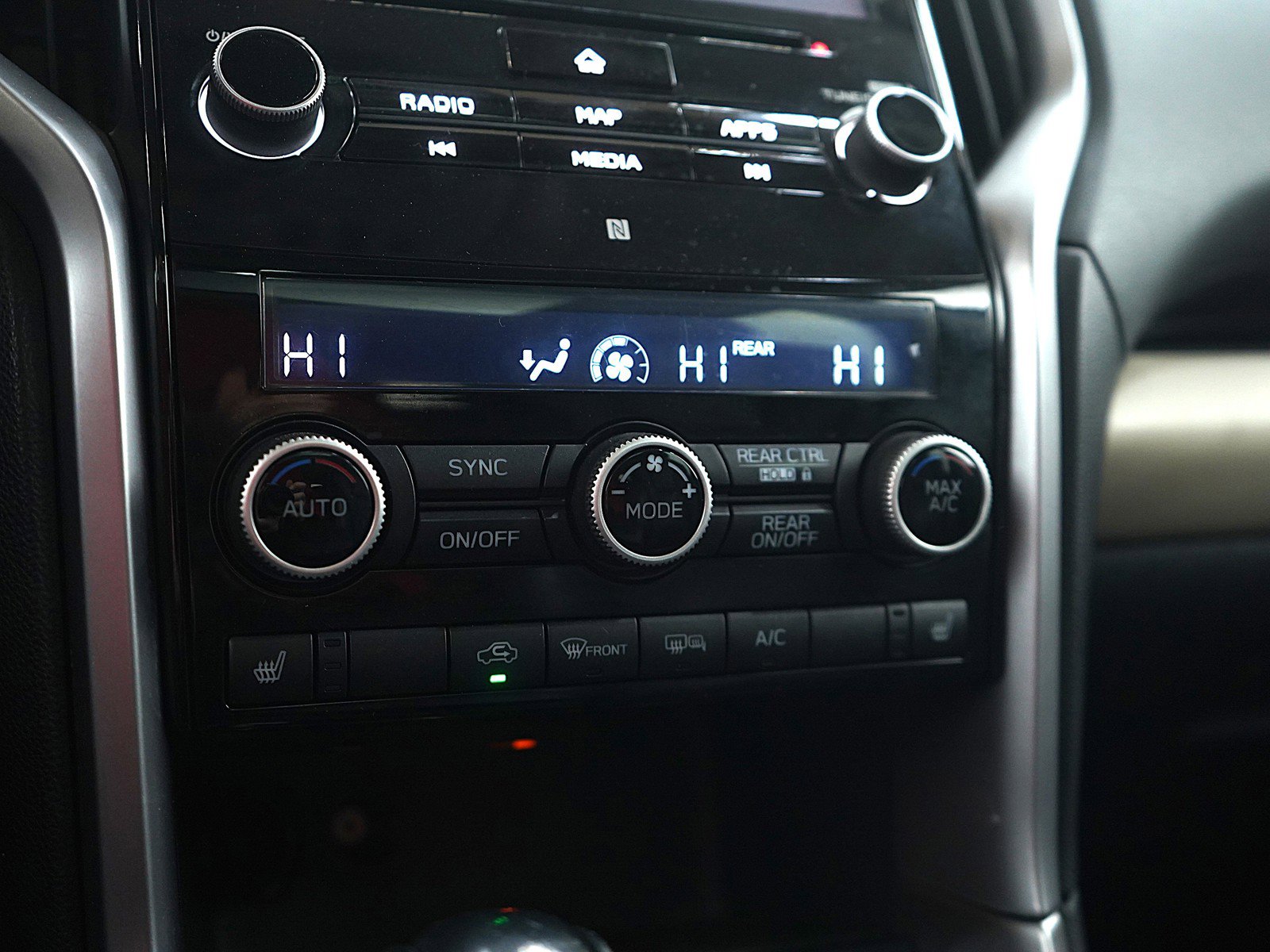 Used 2020 Subaru Ascent Limited w/ Technology Package image 24