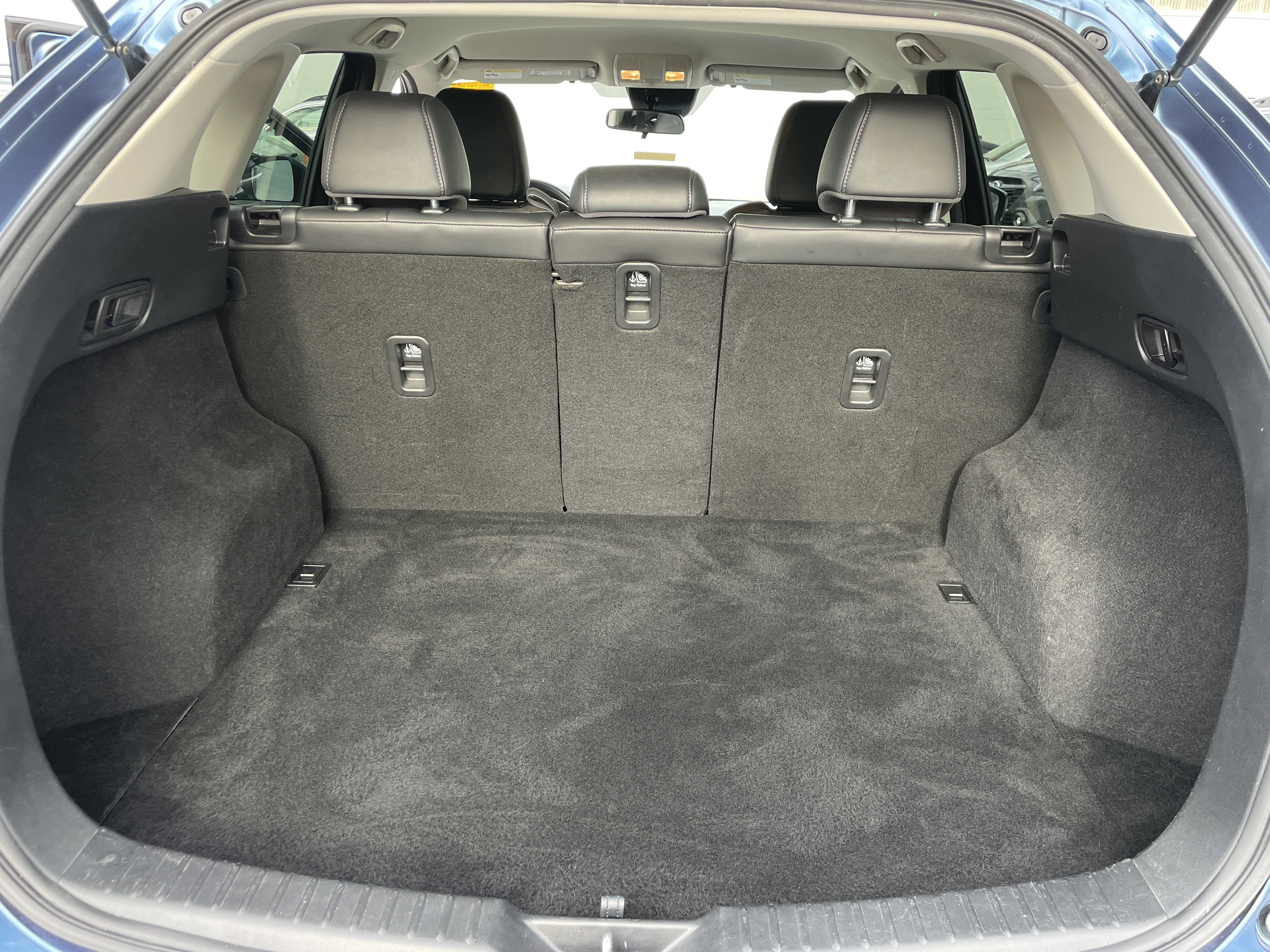 Used 2018 MAZDA CX-5 Touring image 10