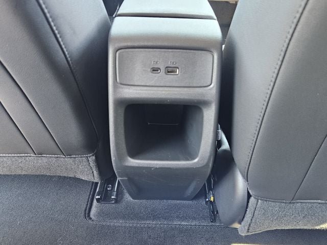 Used 2026 Chevrolet Trax LT FWD image 12