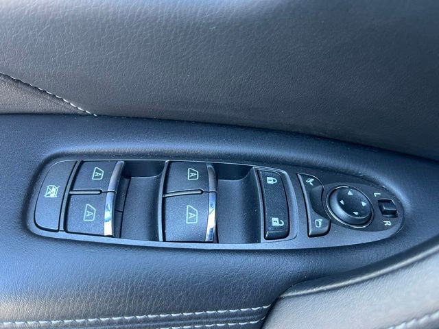 Used 2022 INFINITI QX80 Luxe w/ Cargo Package AWD/4WD image 11