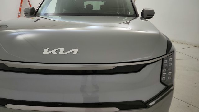 Used 2026 Kia EV9 Land AWD/4WD image 24