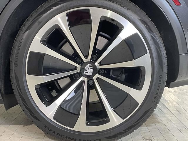 New 2025 Porsche Macan 4 Electric image 14