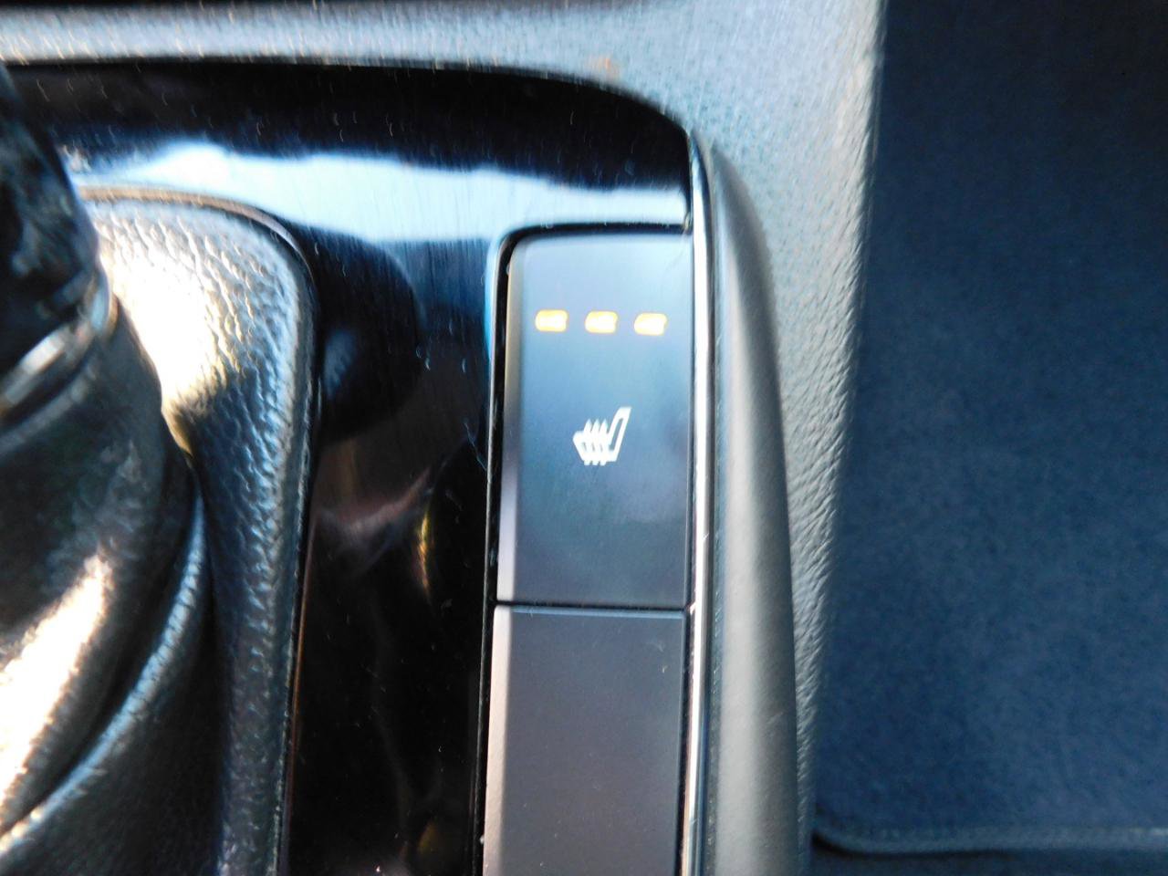 Used 2017 Kia Forte EX image 16