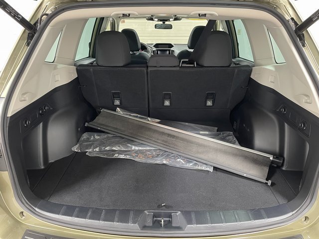 Used 2023 Subaru Forester Premium AWD/4WD image 25