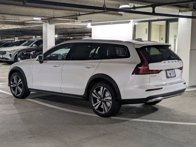 New 2026 Volvo V60 B5 Cross Country Plus w/ Protection Package Premier AWD/4WD image 5