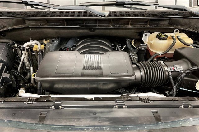 Used 2021 GMC Yukon XL SLT w/ SLT Luxury Plus Package image 9