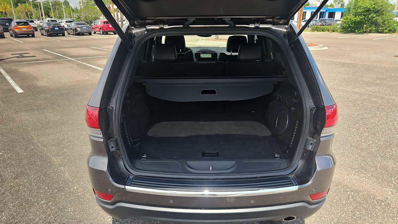 Used 2020 Jeep Grand Cherokee Limited w/ Luxury Group II AWD/4WD image 21