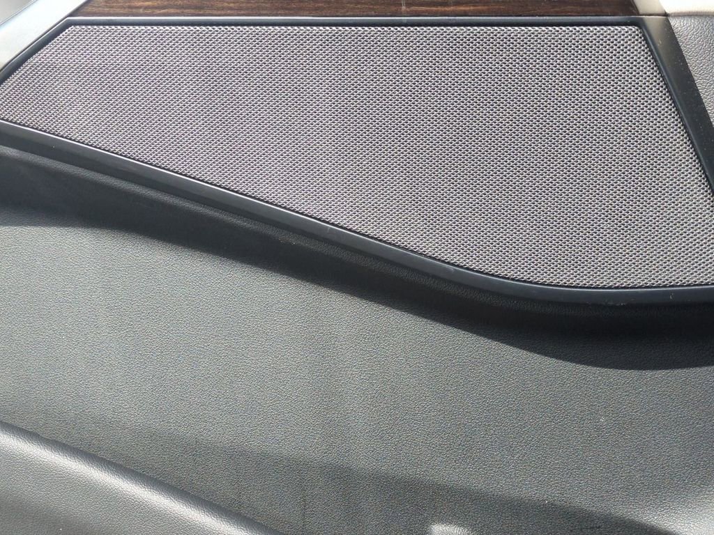 Used 2020 BMW X7 xDrive40i w/ Premium Package image 17