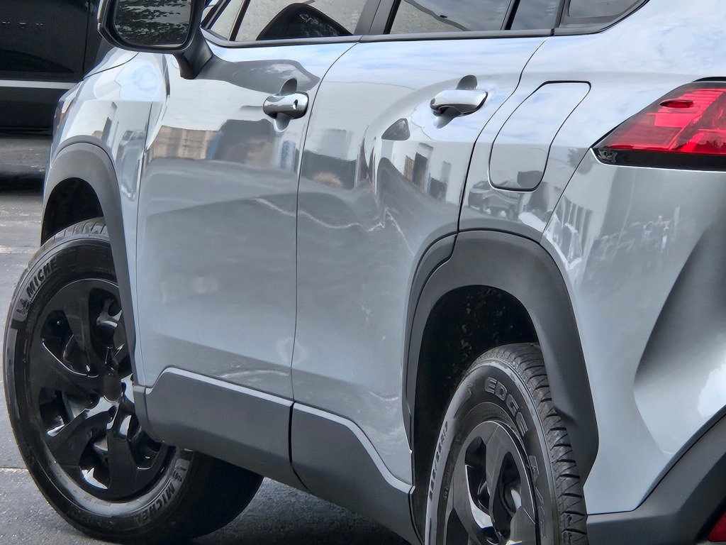 Used 2024 Toyota Corolla Cross L image 14