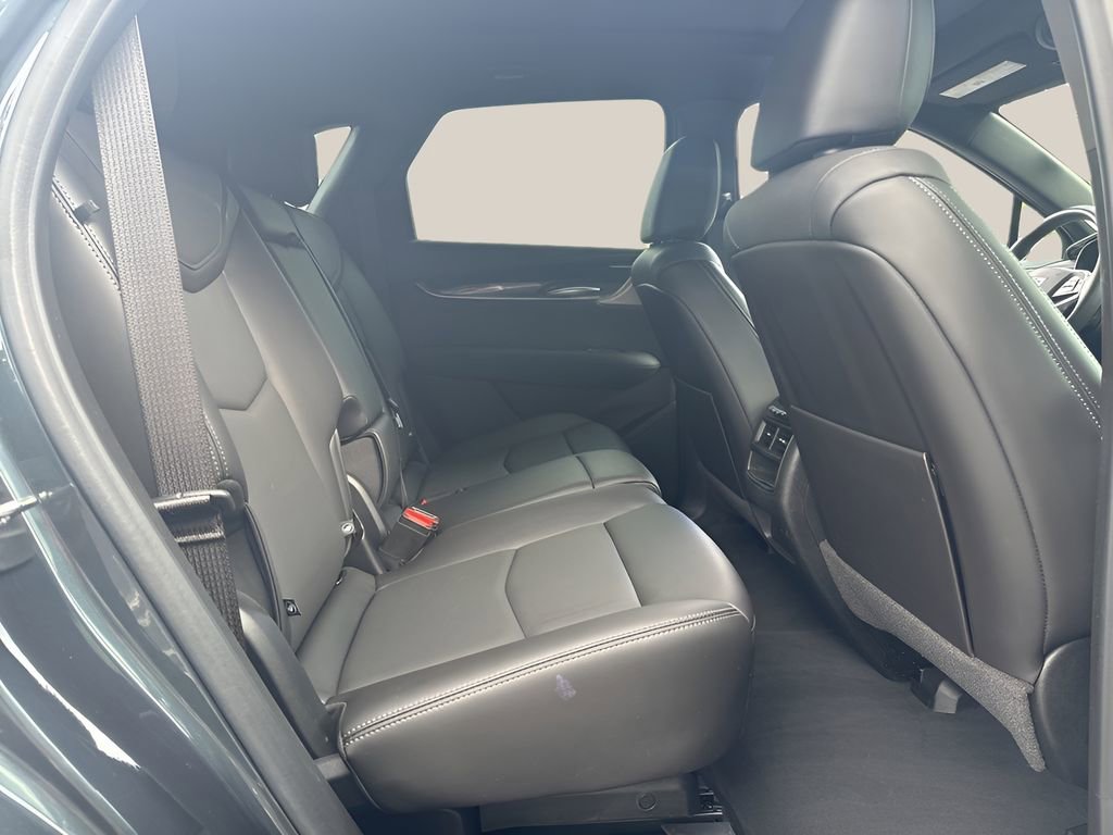 Used 2021 Cadillac XT5 Premium Luxury image 16