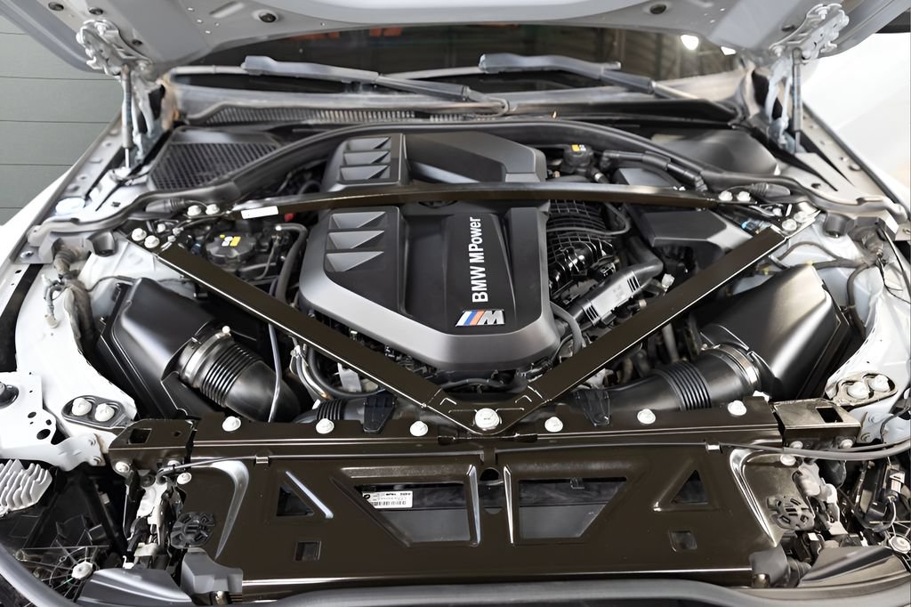 Used 2022 BMW M4 Competition w/ M Carbon Exterior Package RWD image 62