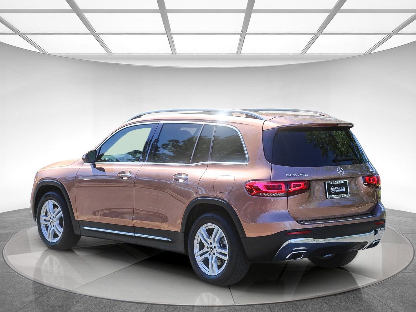 Certified 2022 Mercedes-Benz GLB 250 4MATIC image 2