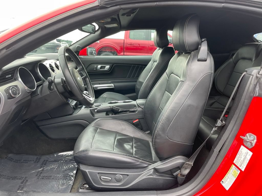 Used 2018 Ford Mustang Premium RWD image 8