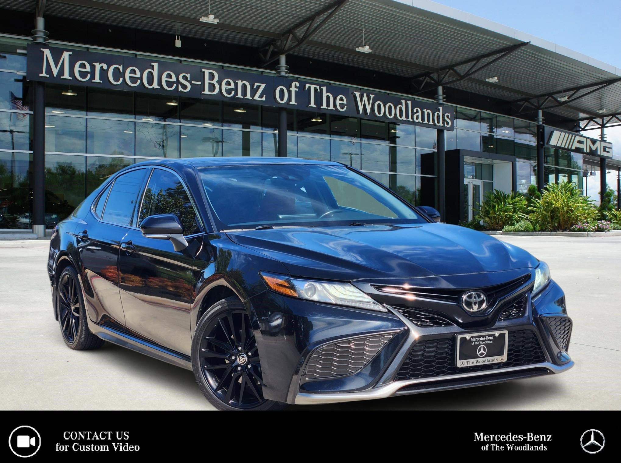 Used 2021 Toyota Camry XSE FWD image 1