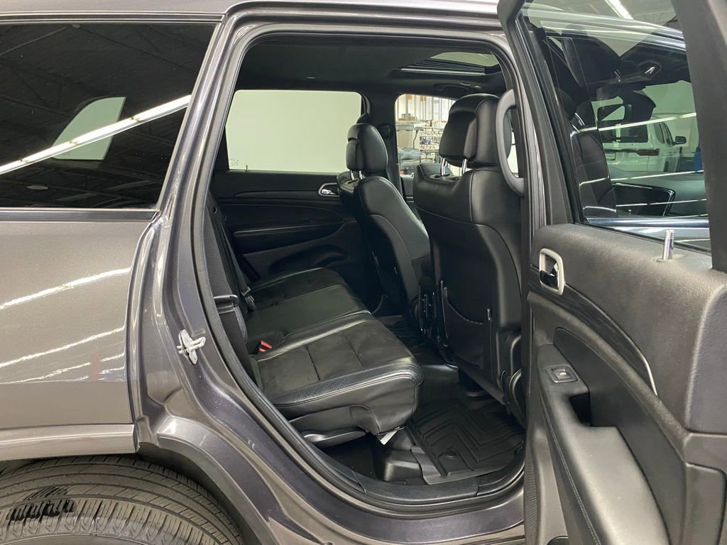 Used 2020 Jeep Grand Cherokee Altitude image 12