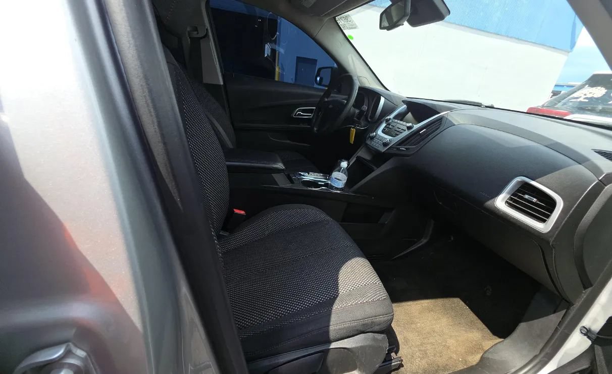 Used 2017 Chevrolet Equinox LS FWD image 7