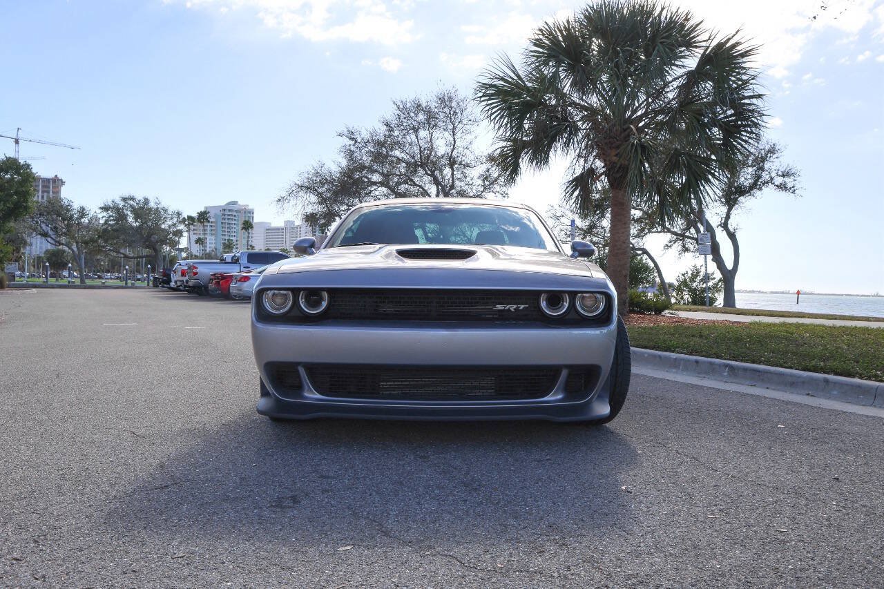 Used 2015 Dodge Challenger SRT Hellcat RWD image 48