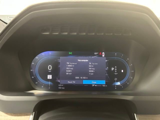 Used 2025 Volvo XC90 B5 Plus AWD/4WD image 18