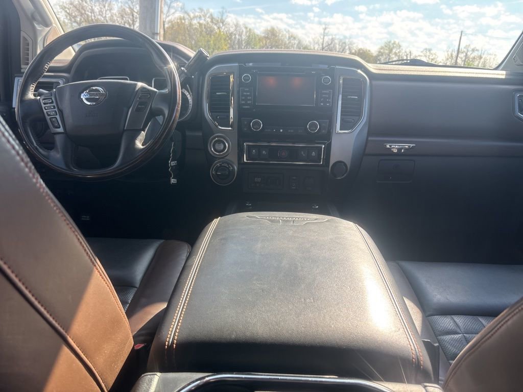 Used 2017 Nissan Titan Platinum Reserve image 11