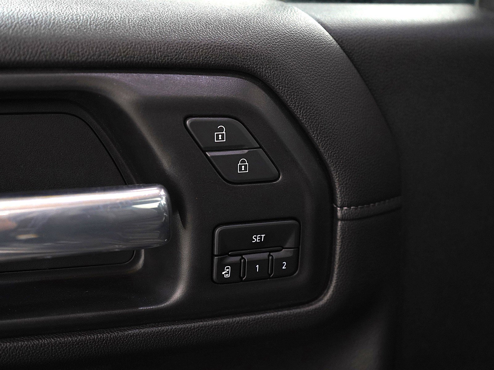 Used 2021 GMC Sierra 2500 Denali w/ Denali Ultimate Package image 17