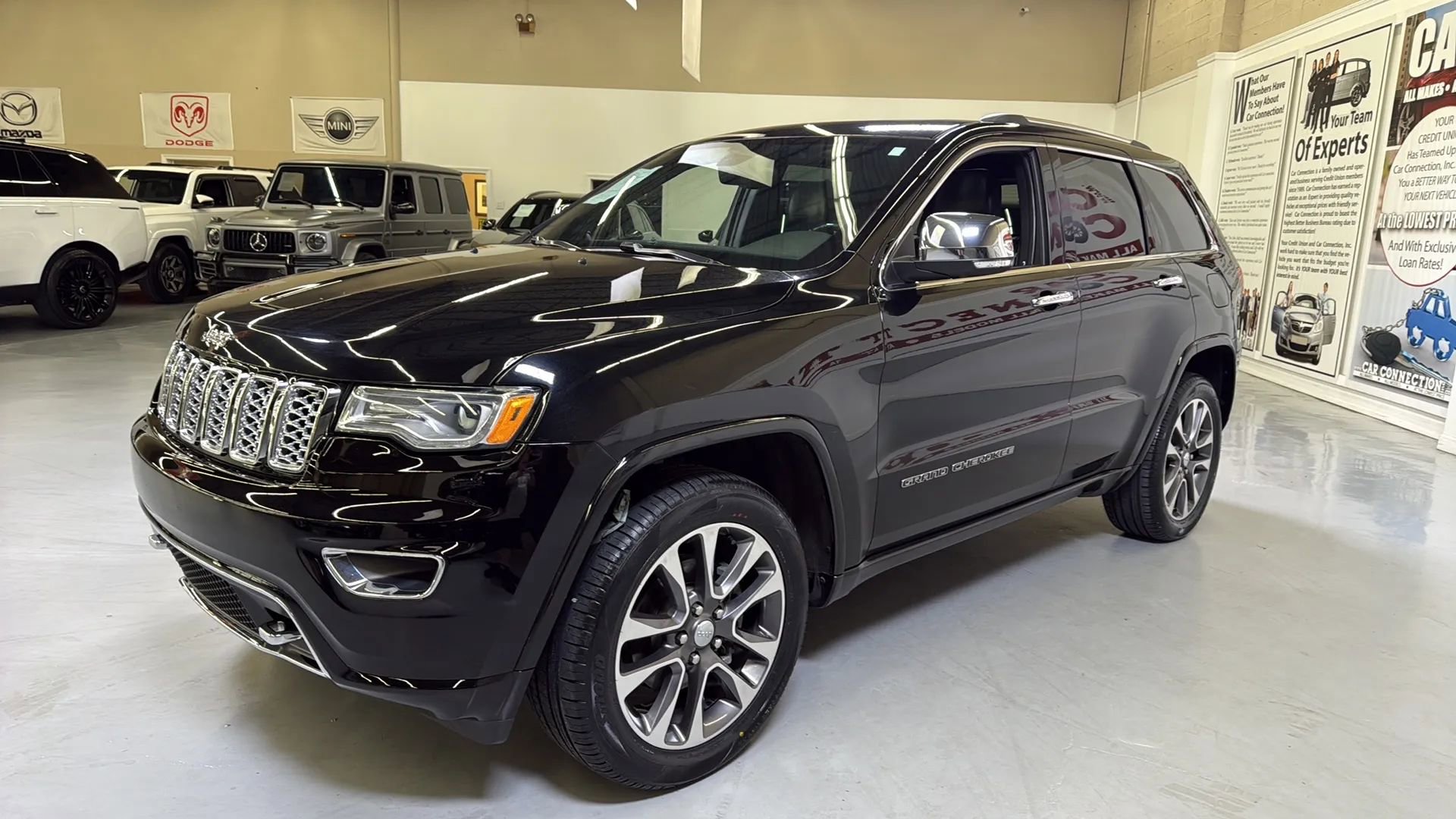 Used 2018 Jeep Grand Cherokee Overland w/ Trailer Tow Group IV RWD image 19