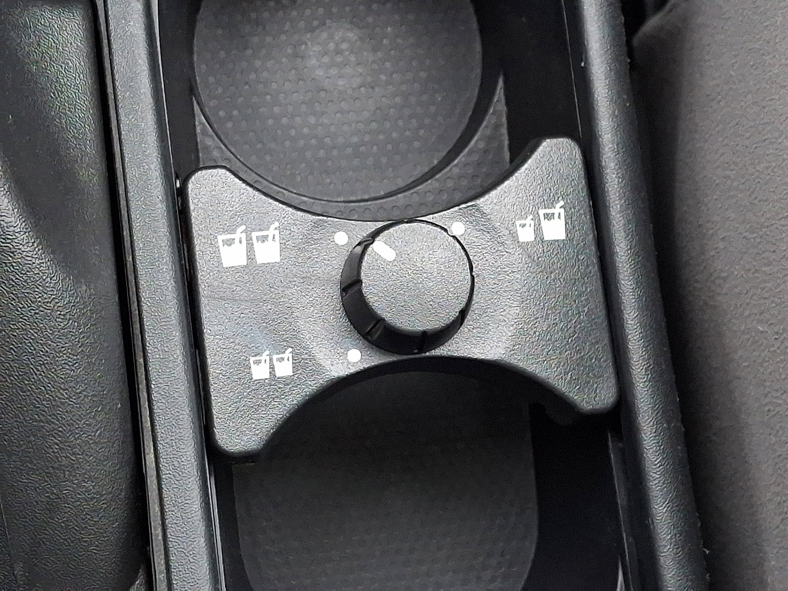 Used 2012 Nissan Sentra 2.0 SR w/ Special Edition Pkg image 26