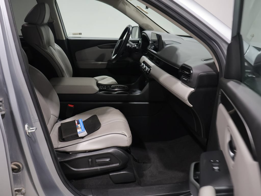Used 2023 Honda Pilot Elite image 23