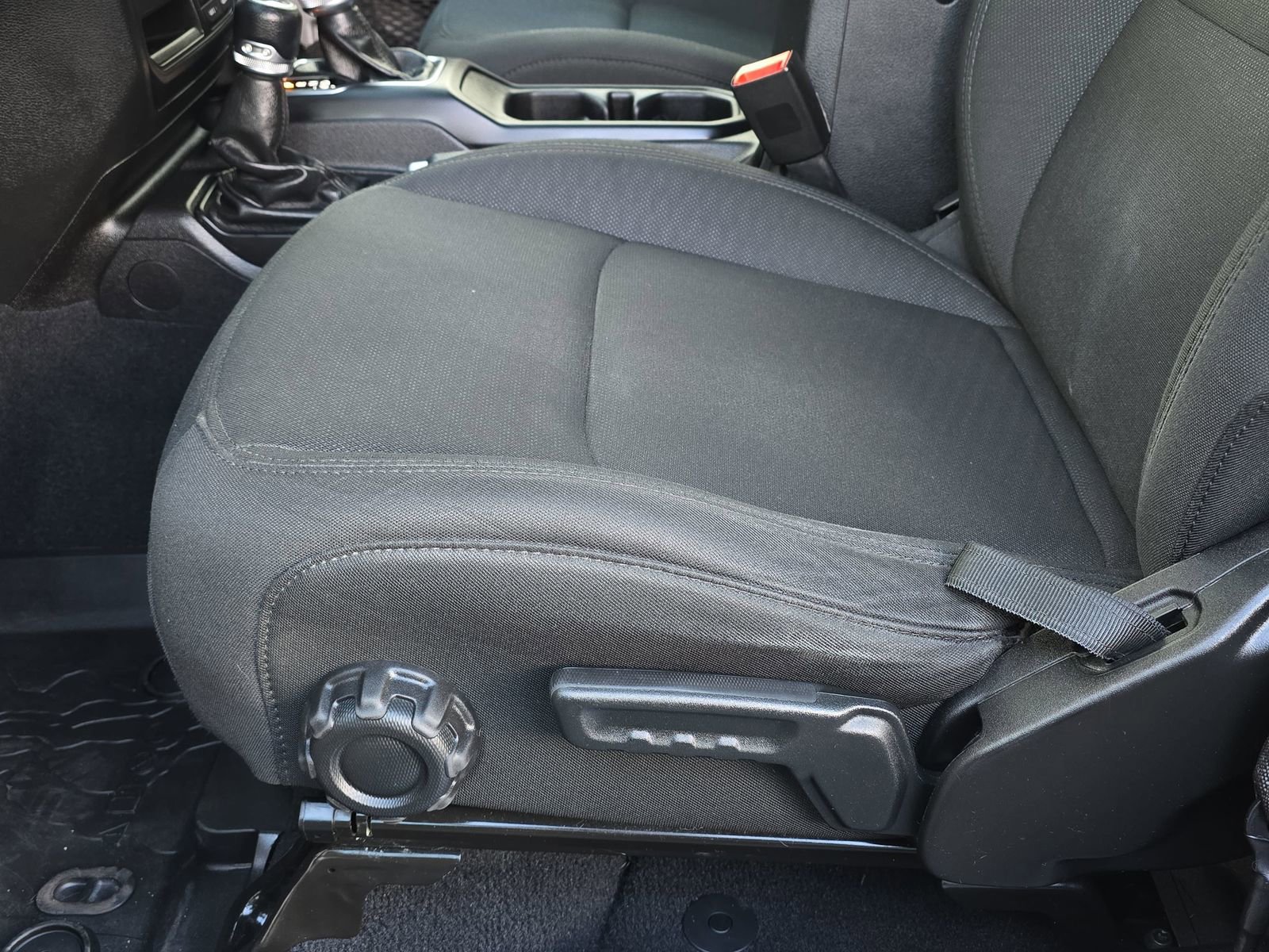 Used 2020 Jeep Gladiator Sport w/ Quick Order Package 24S image 28