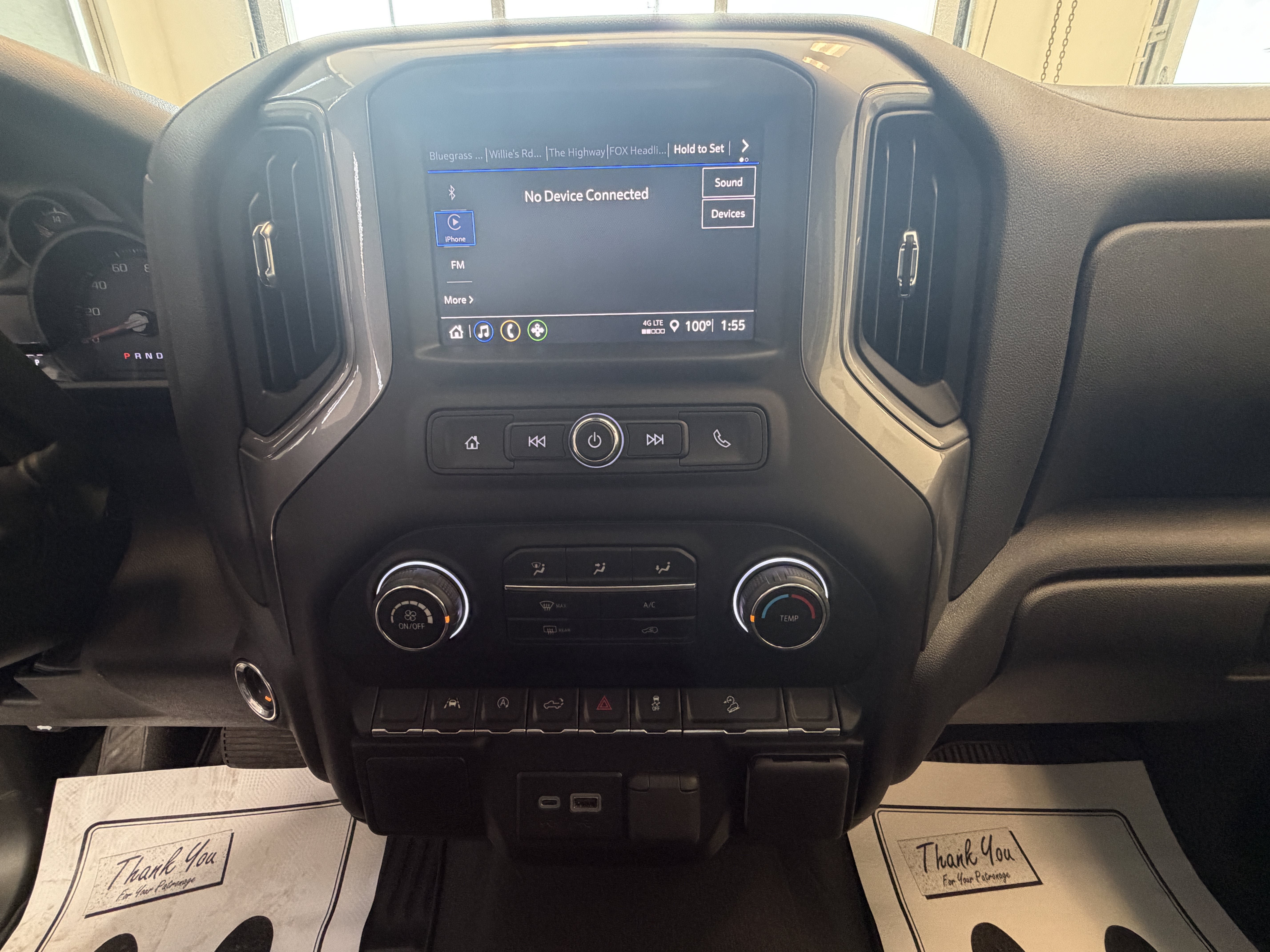 Used 2026 Chevrolet Silverado 1500 Custom Trail Boss w/ LPO, Dark Essentials Package AWD/4WD image 9