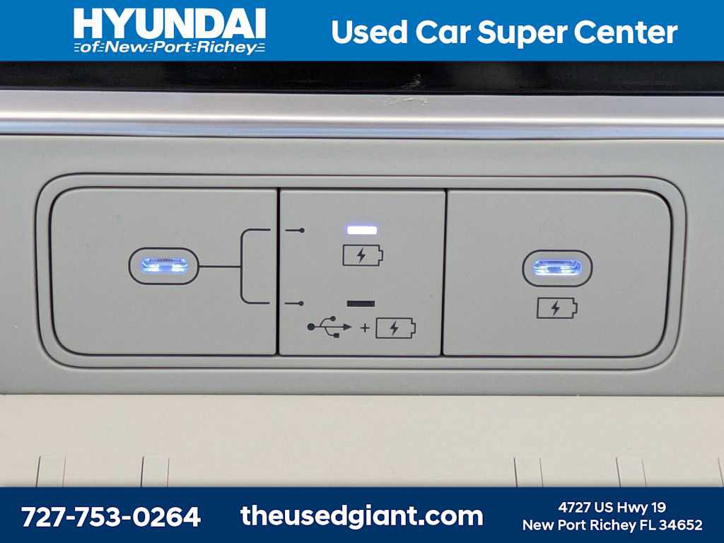 Used 2024 Hyundai Santa Fe SE image 29