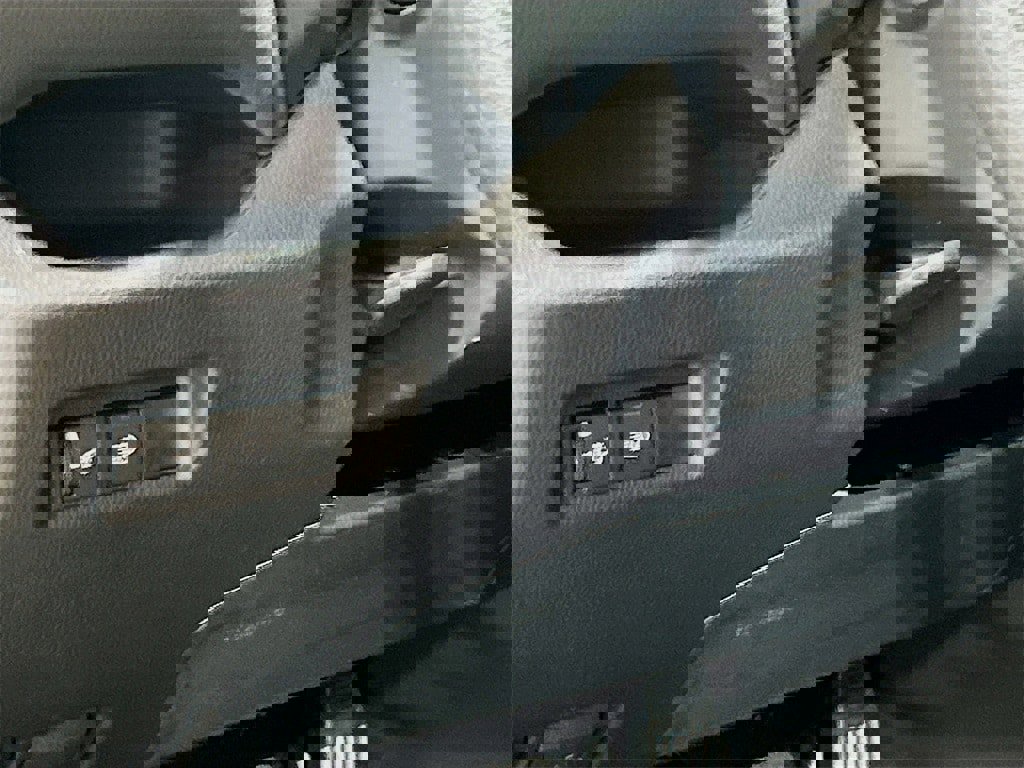 New 2025 Toyota RAV4 LE image 10