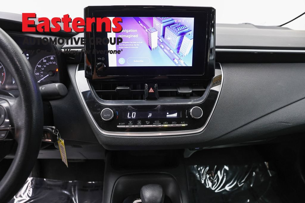 Used 2024 Toyota Corolla LE FWD image 11