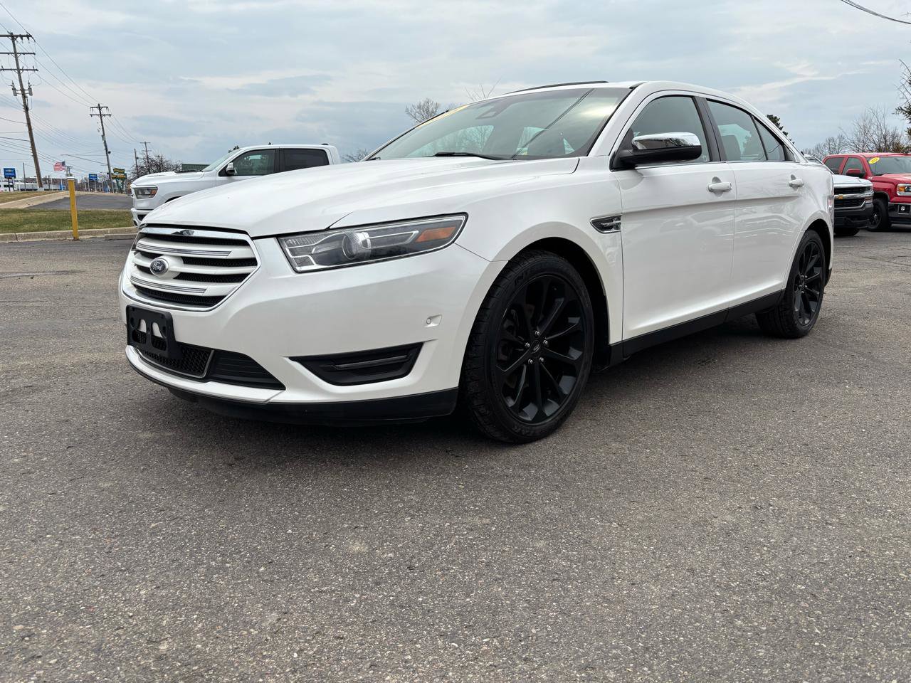 Used 2016 Ford Taurus Limited w/ Driver Assist Package AWD/4WD image 1