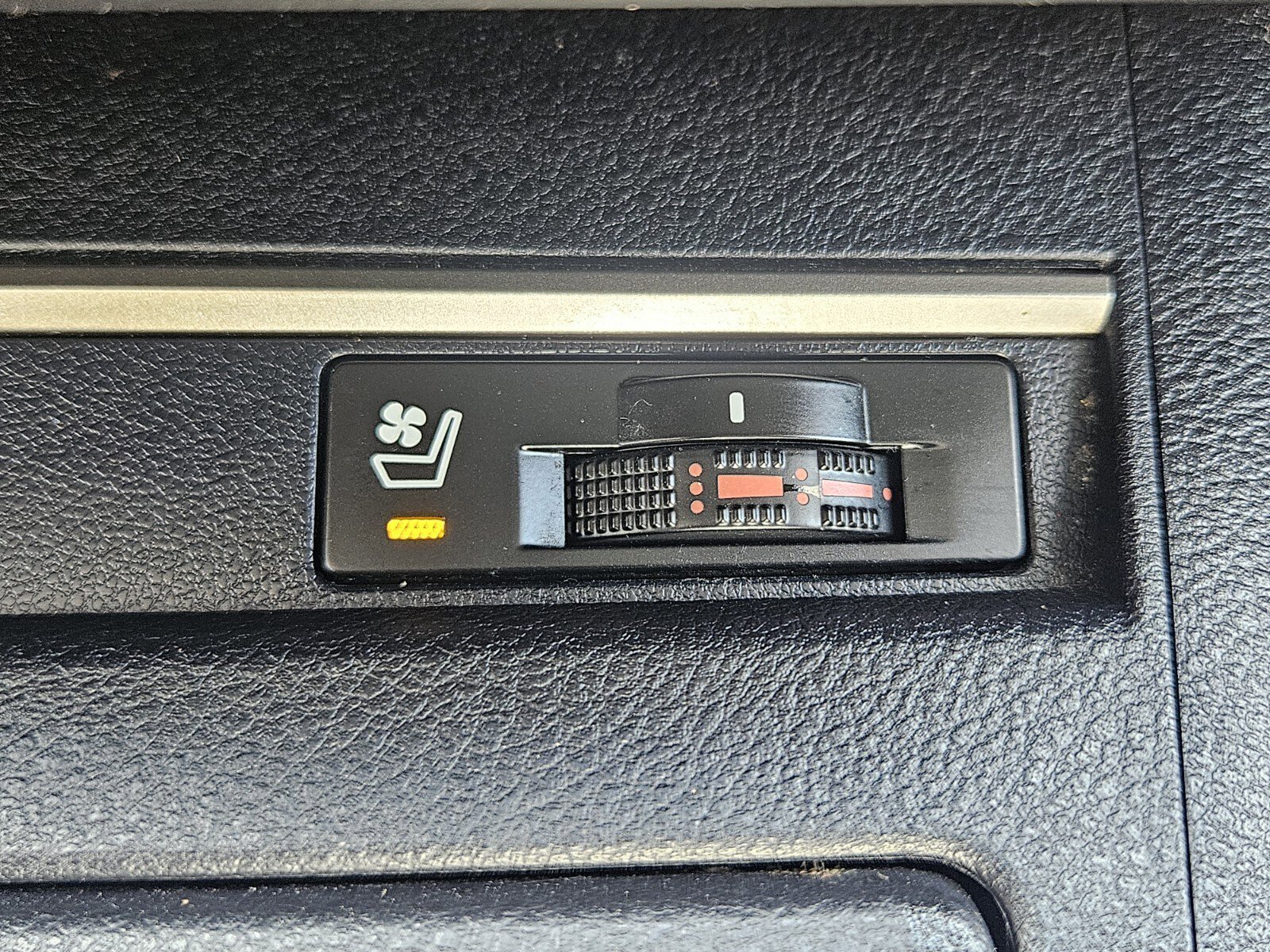 Used 2014 Lexus ES 350 w/ Premium Package FWD image 23