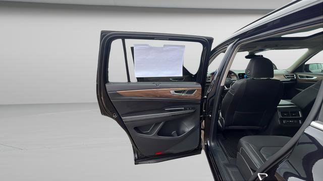 New 2026 Volkswagen Atlas SE AWD/4WD image 21