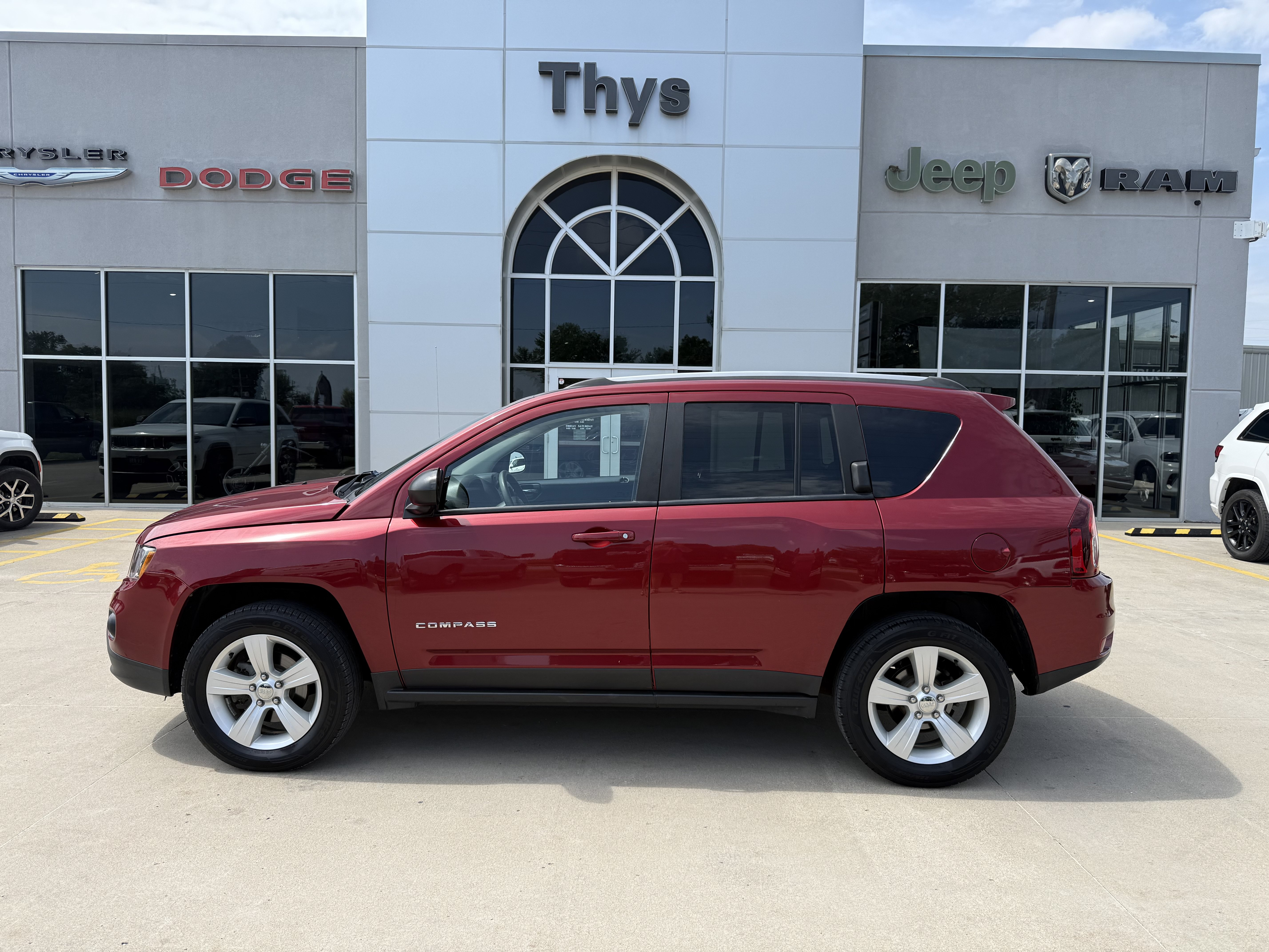 Used 2017 Jeep Compass Sport w/ Power Value Group AWD/4WD image 23