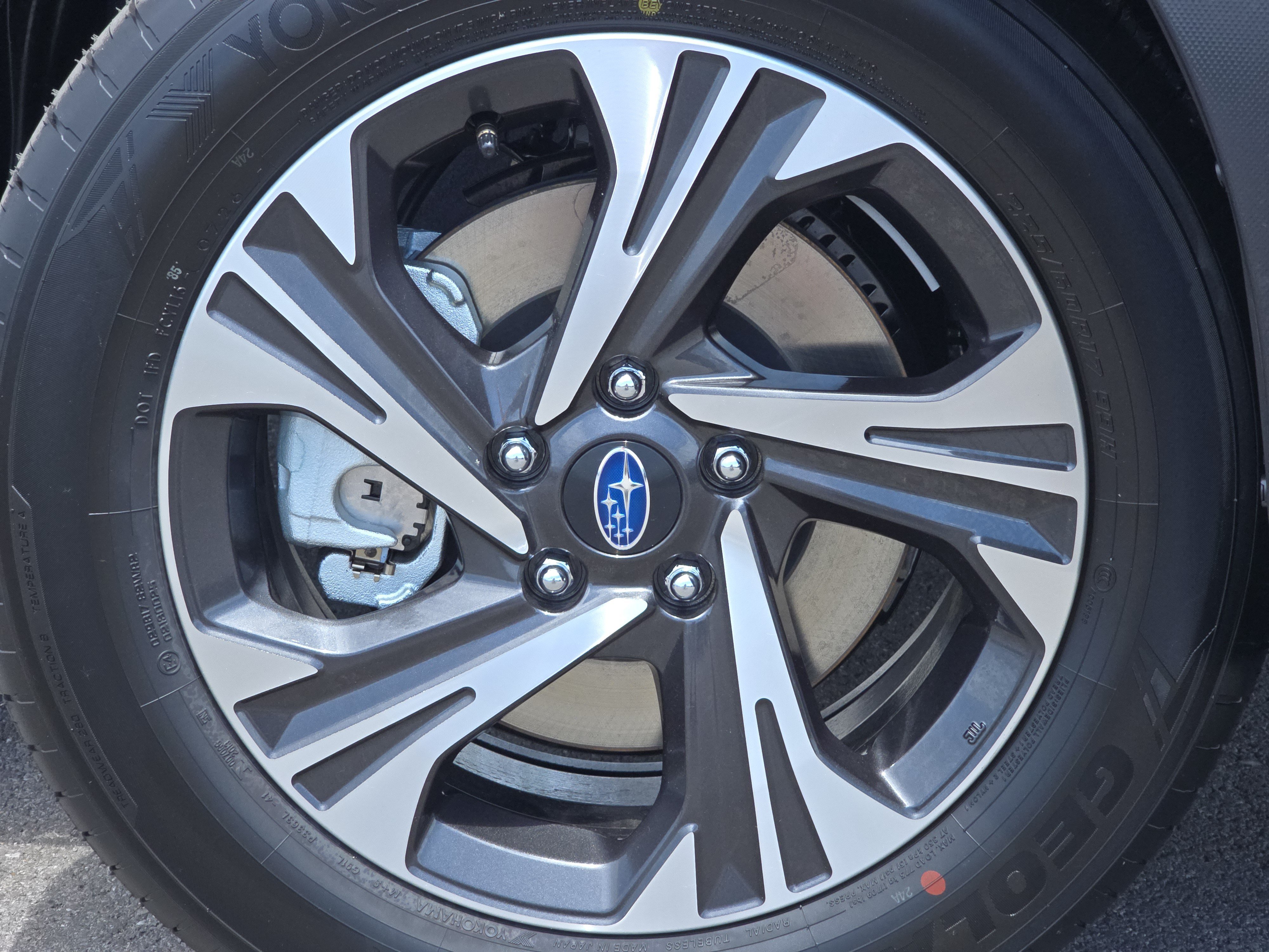 New 2026 Subaru Crosstrek 2.5i Premium AWD/4WD image 13
