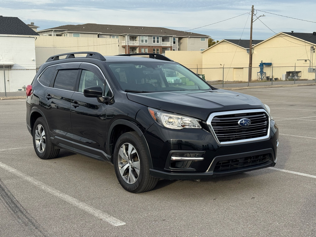 Used 2019 Subaru Ascent Premium w/ Popular Package #3 image 2