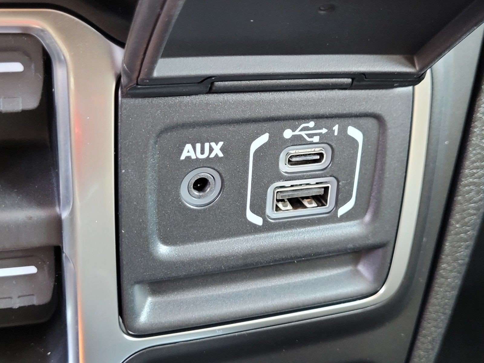New 2026 Jeep Gladiator Sport AWD/4WD image 19