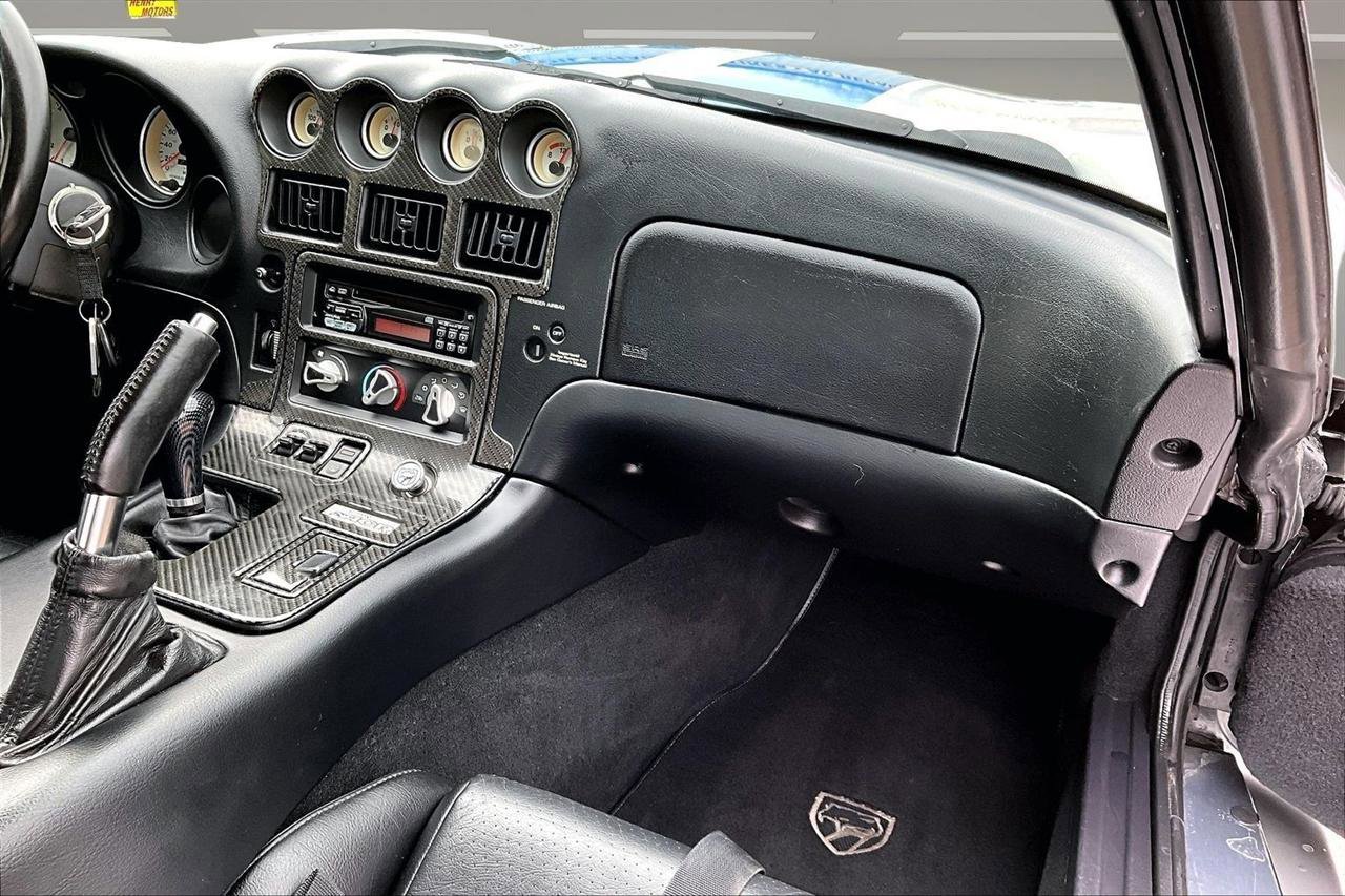Used 1999 Dodge Viper GTS RWD image 24